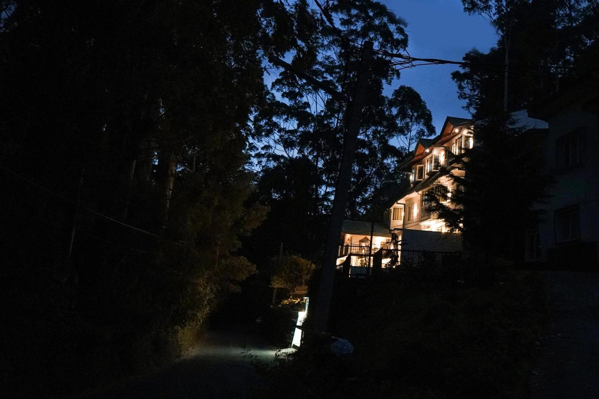Blue Moon Residency Hotel Nuwara Eliya Kültér fotó