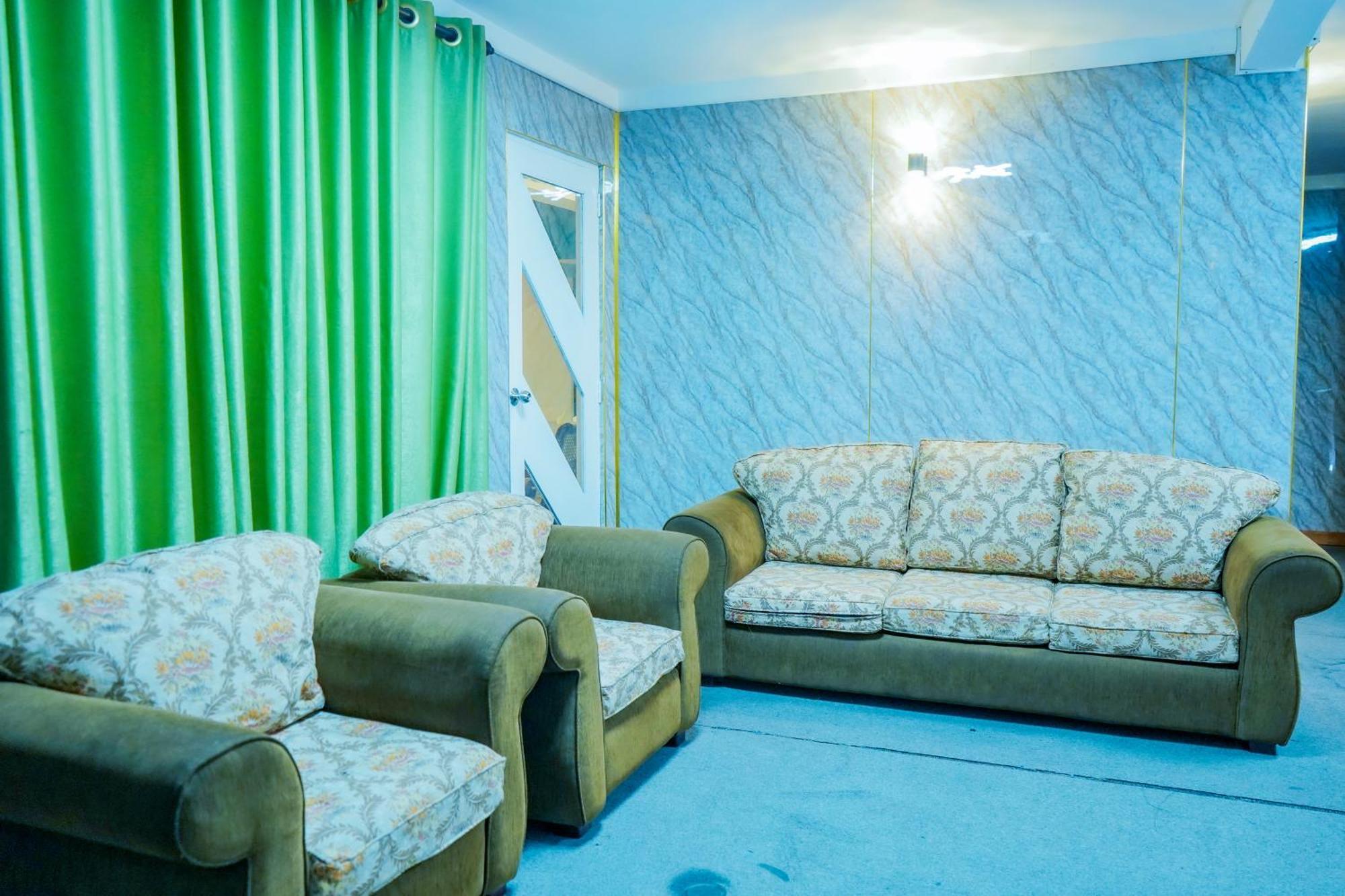 Blue Moon Residency Hotel Nuwara Eliya Kültér fotó